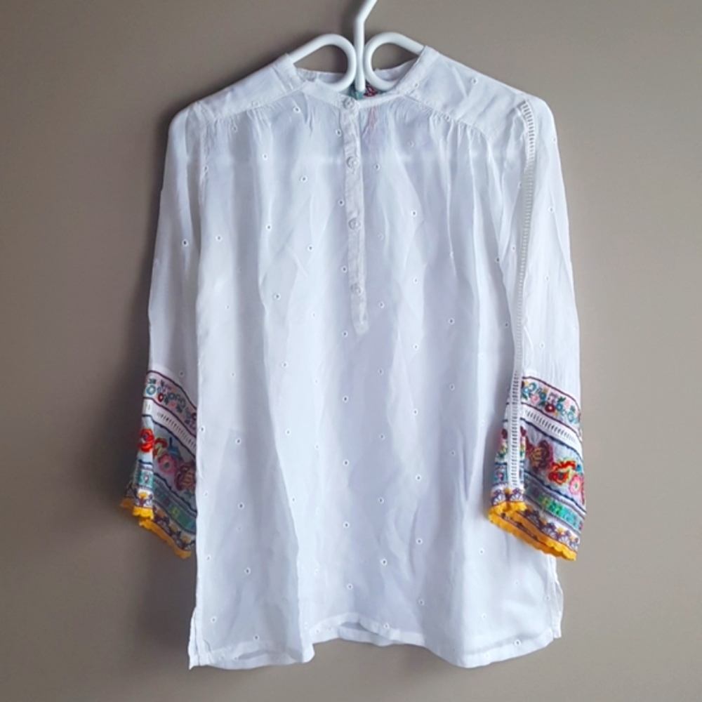 JOHNNY WAS White Embroidered Shirt XS